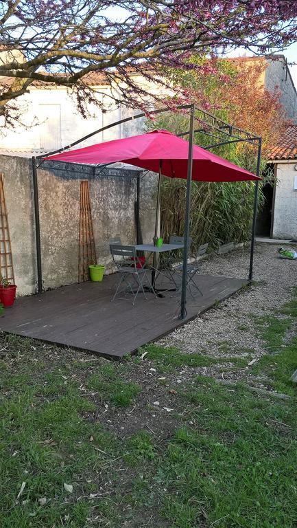 Appartamento Locations Rives De Seugne - De Gaulle Jonzac Esterno foto