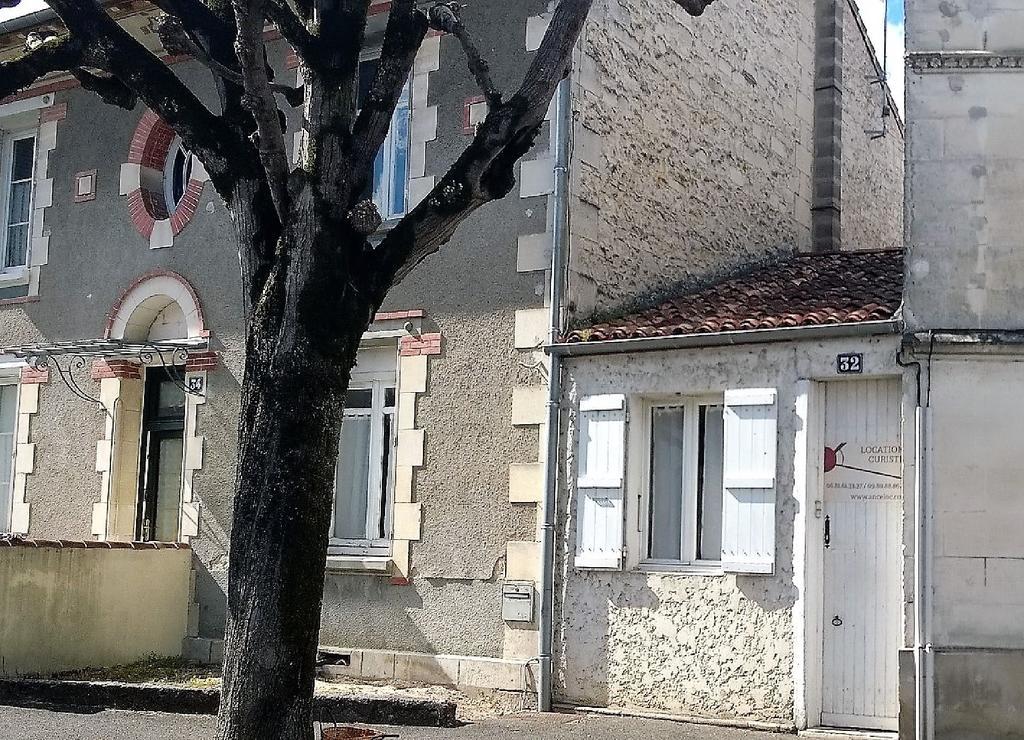 Appartamento Locations Rives De Seugne - De Gaulle Jonzac Esterno foto